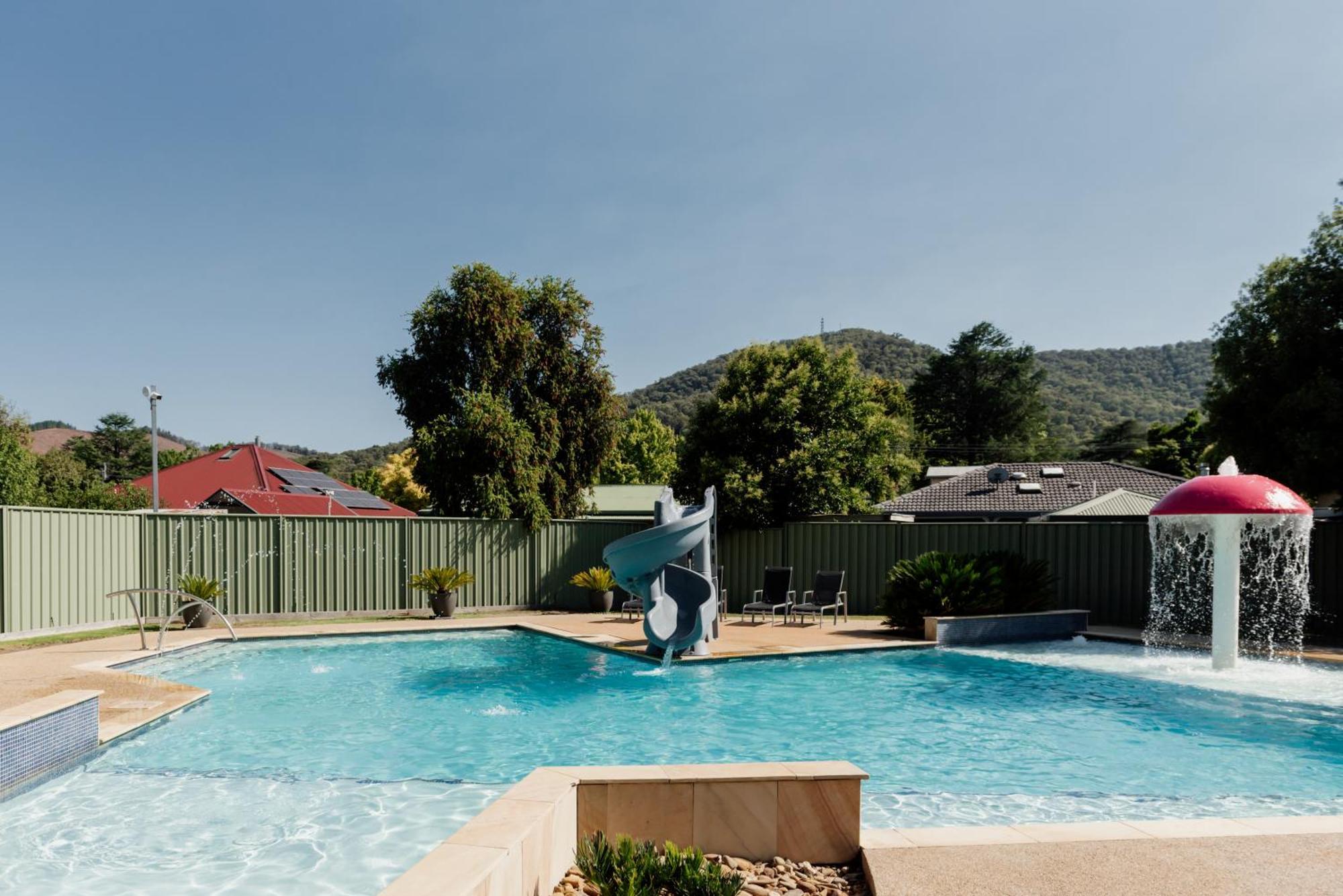 Tasman Holiday Parks - South Bright Exterior photo